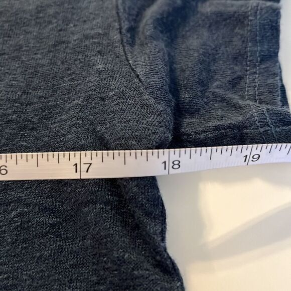 Red Haute Blue top with deep V and back of neck, plus twisted bottom detailing. - Picture 10 of 11